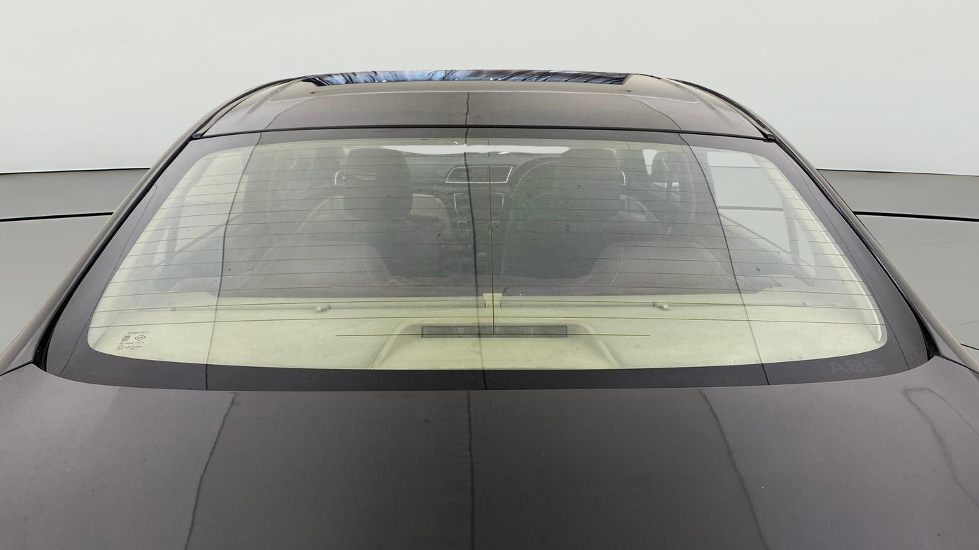 2014 Maruti Ciaz ZXI, Petrol, Manual, 1,02,537 km, Rear Windshield