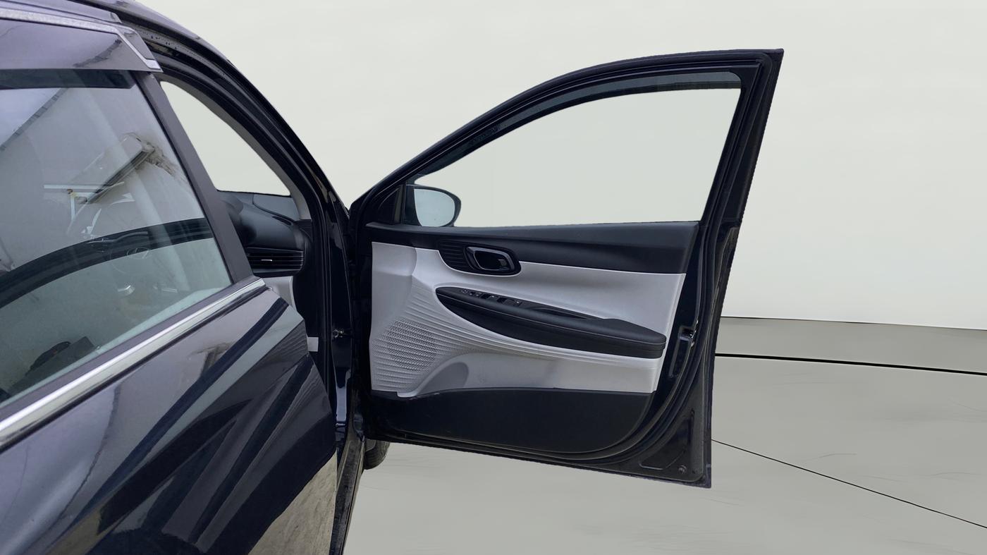 2025 Hyundai NEW I20 Sportz (O) 1.2, Petrol, Manual, 2,055 km, RHS Front Door
