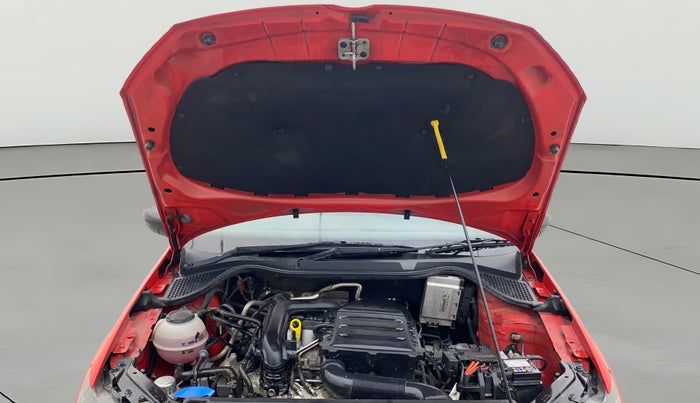 2020 Volkswagen Polo HIGHLINE PLUS 1.0L TSI, Petrol, Manual, 34,800 km, Open Bonet