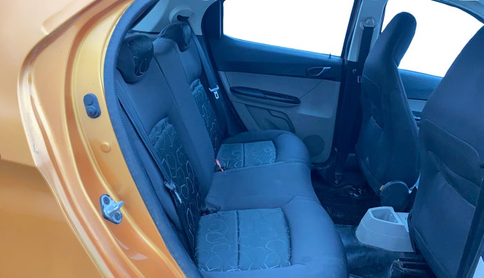 2017 Tata Tiago XT PETROL, Petrol, Manual, 94,455 km, Right Side Rear Door Cabin