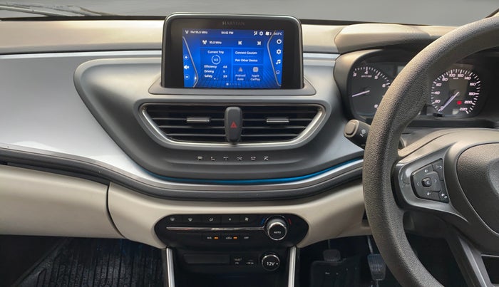 2023 Tata ALTROZ XZ PETROL, Petrol, Manual, 21,487 km, Air Conditioner