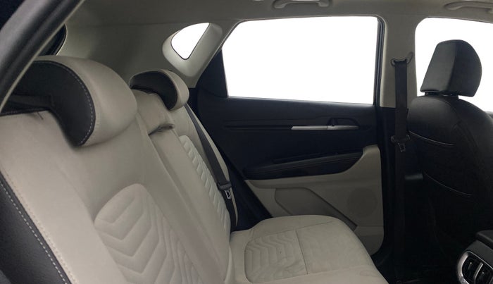 2020 KIA SONET HTX 1.0 IMT, Petrol, Manual, 38,291 km, Right Side Rear Door Cabin