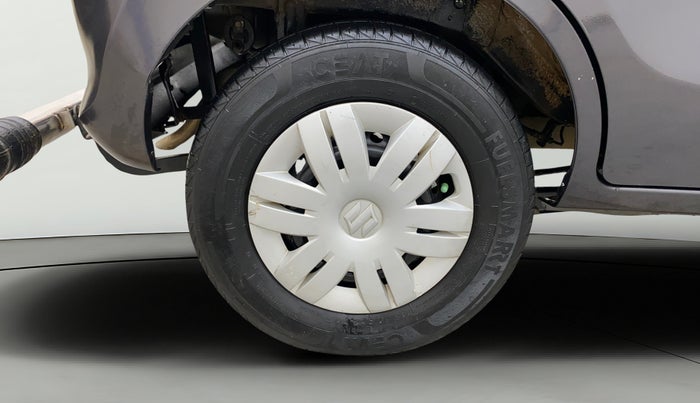 2022 Maruti Alto VXI, Petrol, Manual, 40,189 km, Right Rear Wheel