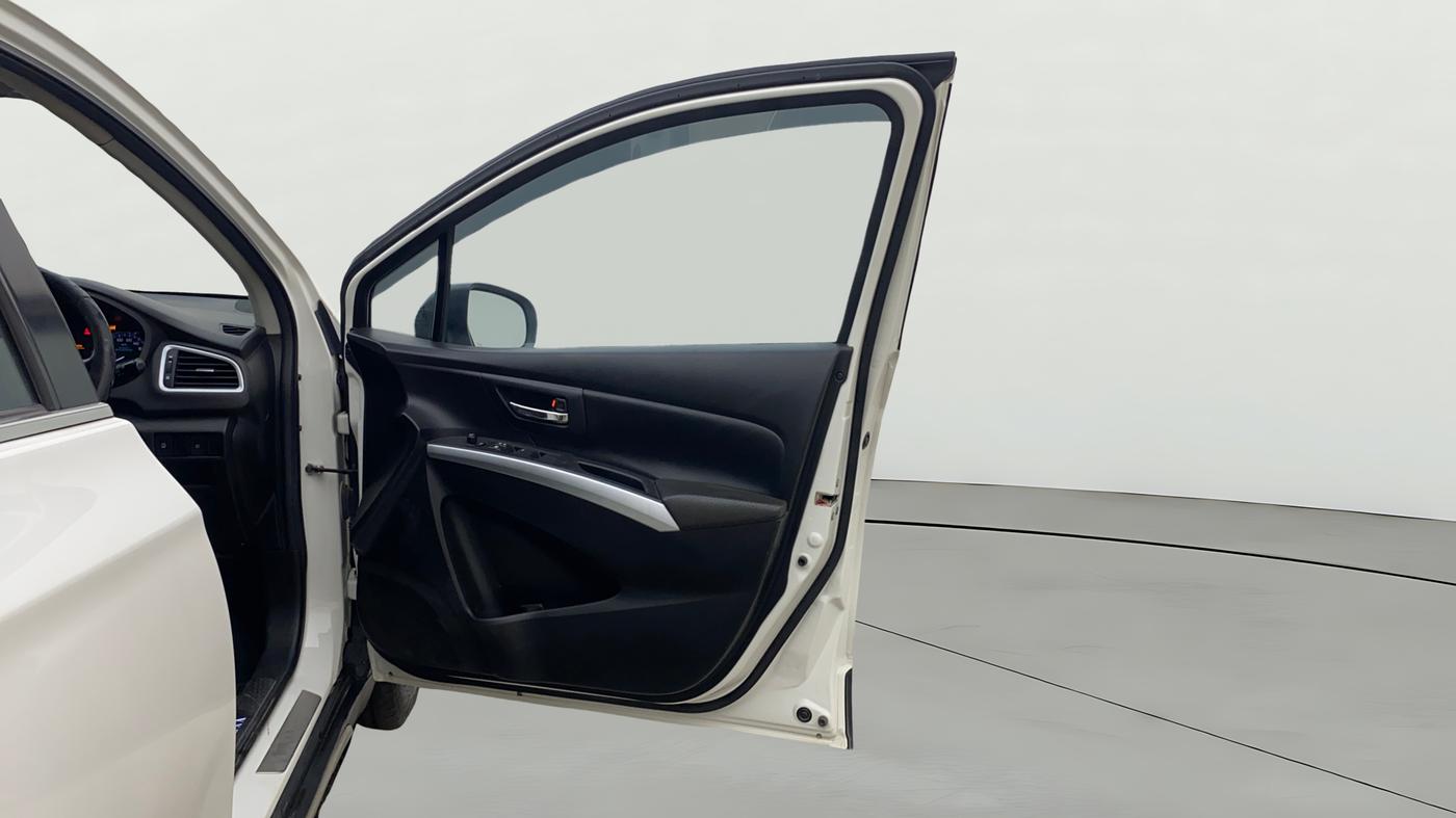 2020 Maruti S Cross ALPHA AT1.5, Petrol, Automatic, 47,321 km, RHS Front Door