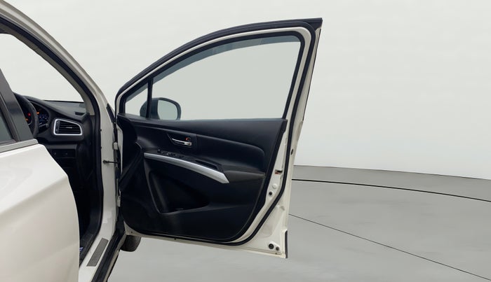 2020 Maruti S Cross ALPHA 1.5, Petrol, Manual, 47,280 km, RHS Front Door