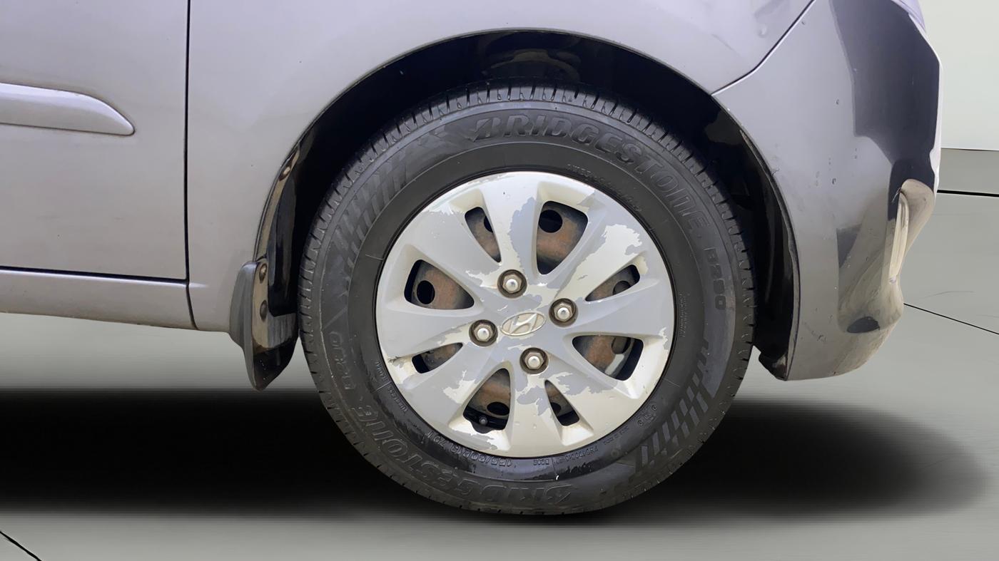 2012 Hyundai i10 ASTA 1.2, Petrol, Manual, 32,175 km, Right Front Wheel
