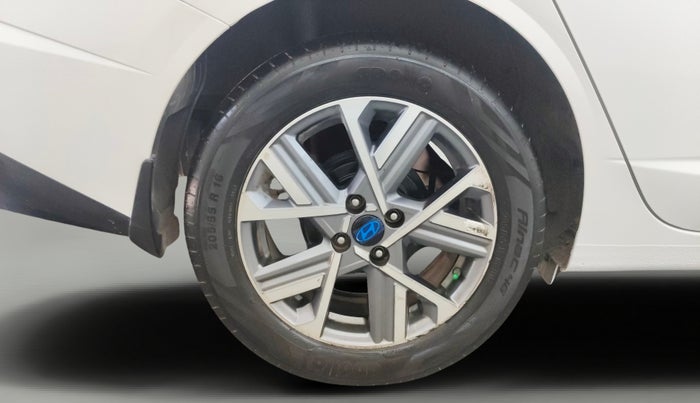 2023 Hyundai Verna SX 1.5 l MPI, Petrol, Manual, 37,974 km, Right Rear Wheel