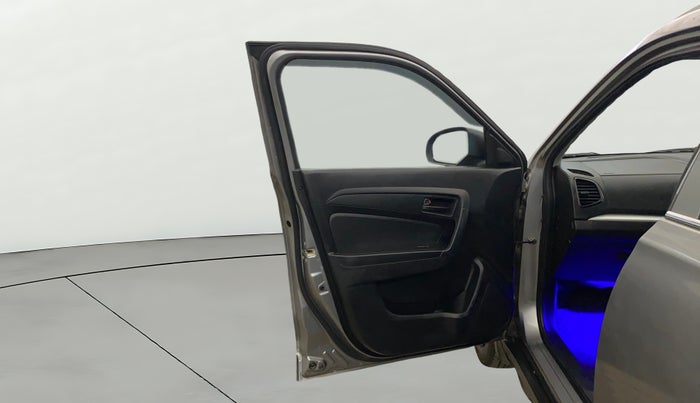 2022 Maruti Vitara Brezza LXI, Petrol, Manual, 38,066 km, LHS Front Door