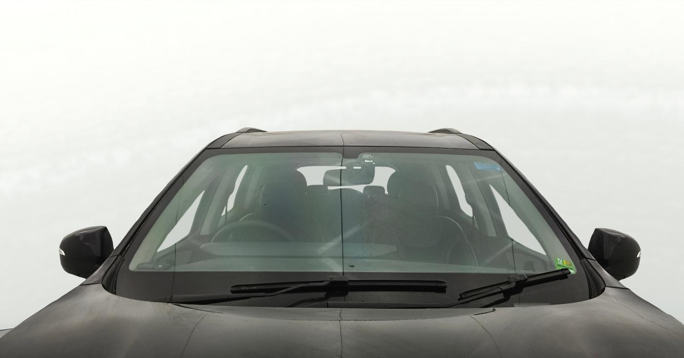 2024 Mahindra XUV700 AX5 Petrol AT 7 STR, Petrol, Automatic, 10,524 km, Front Windshield