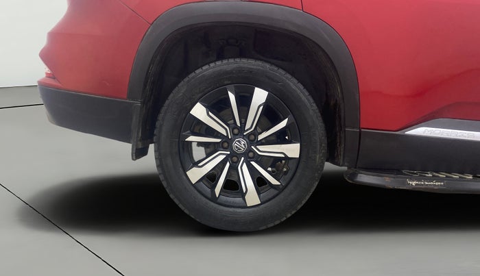 2020 MG HECTOR PLUS SHARP 1.5 PETROL TURBO DCT 6-STR, Petrol, Automatic, 62,570 km, Right Rear Wheel