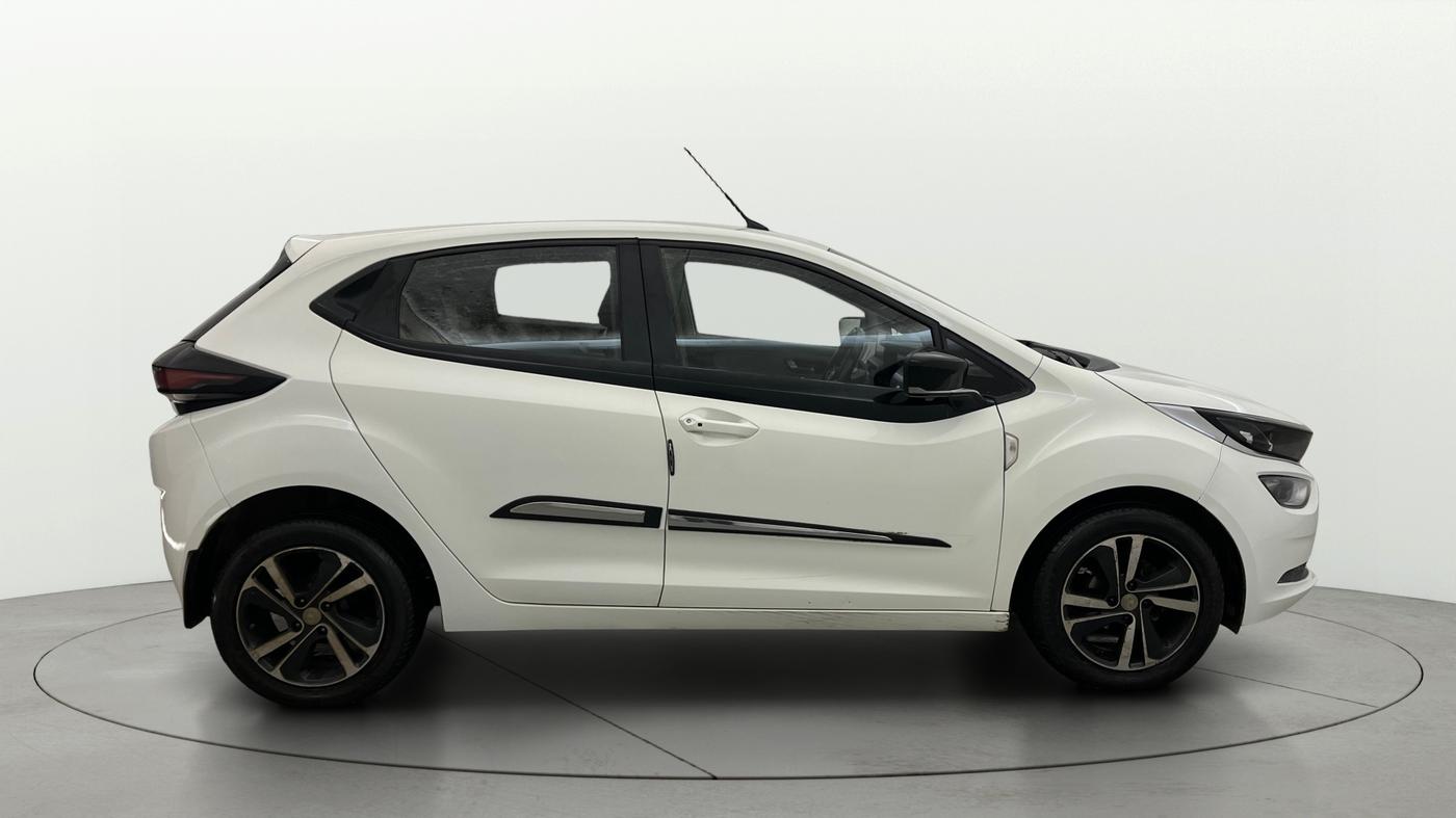 2020 Tata ALTROZ XZ PETROL, Petrol, Manual, 75,469 km, Right Side View