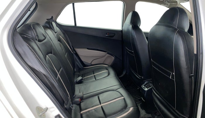 2018 Hyundai Grand i10 MAGNA 1.2 KAPPA VTVT, CNG, Manual, 51,511 km, Right Side Rear Door Cabin