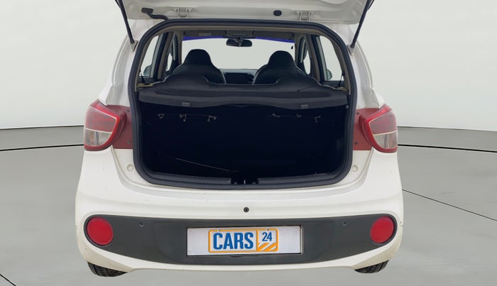 2017 Hyundai Grand i10 SPORTZ 1.2 KAPPA VTVT, Petrol, Manual, 20,125 km, Boot Open Zoomed View