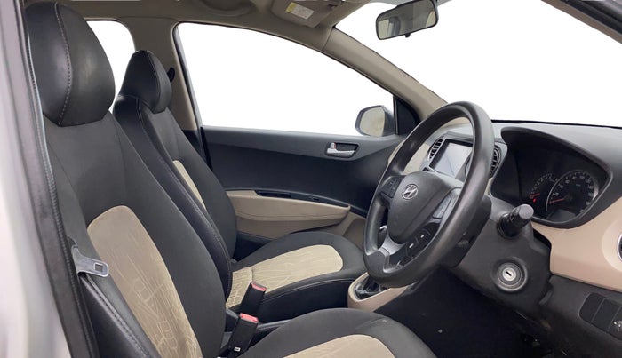 2017 Hyundai Grand i10 SPORTZ (O) AT 1.2 KAPPA VTVT, Petrol, Automatic, 25,292 km, Right Side Front Door Cabin