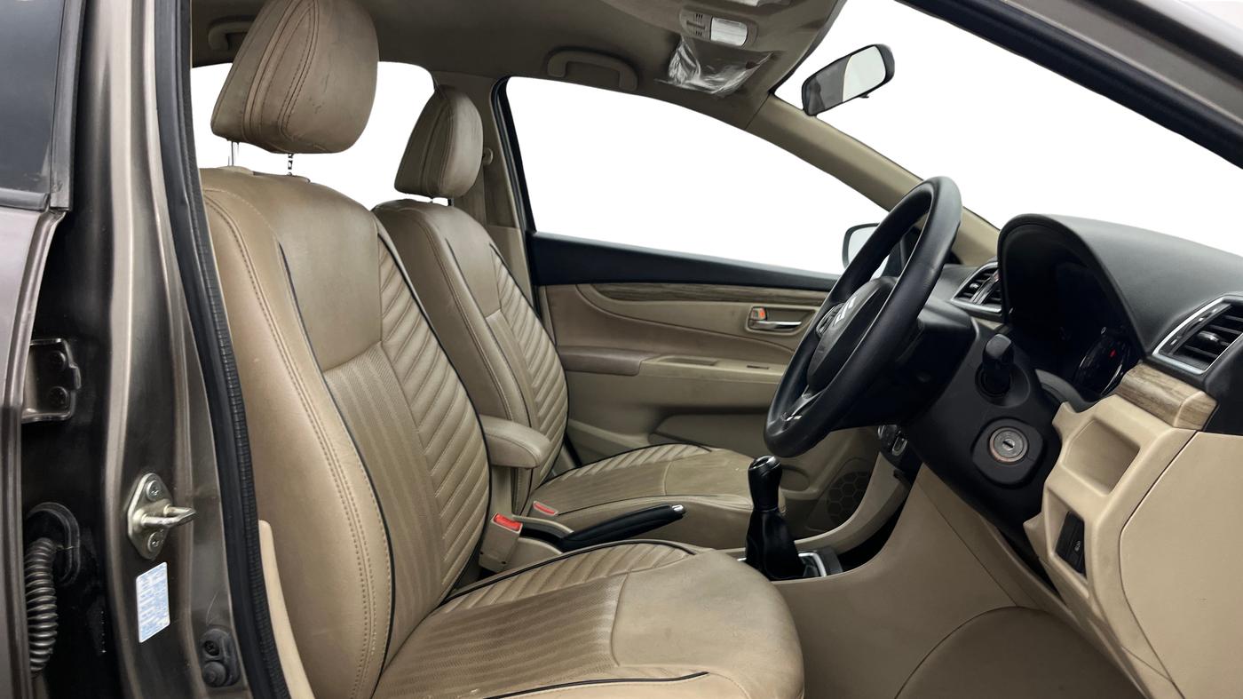 2021 Maruti Ciaz DELTA 1.5 SHVS MT PETROL, Petrol, Manual, 62,560 km, Right Side Front Door Cabin