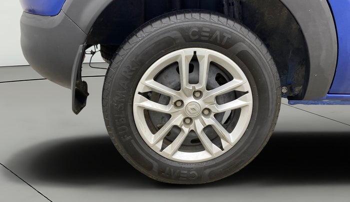 2023 Renault TRIBER RXT, Petrol, Manual, 25,828 km, Right Rear Wheel