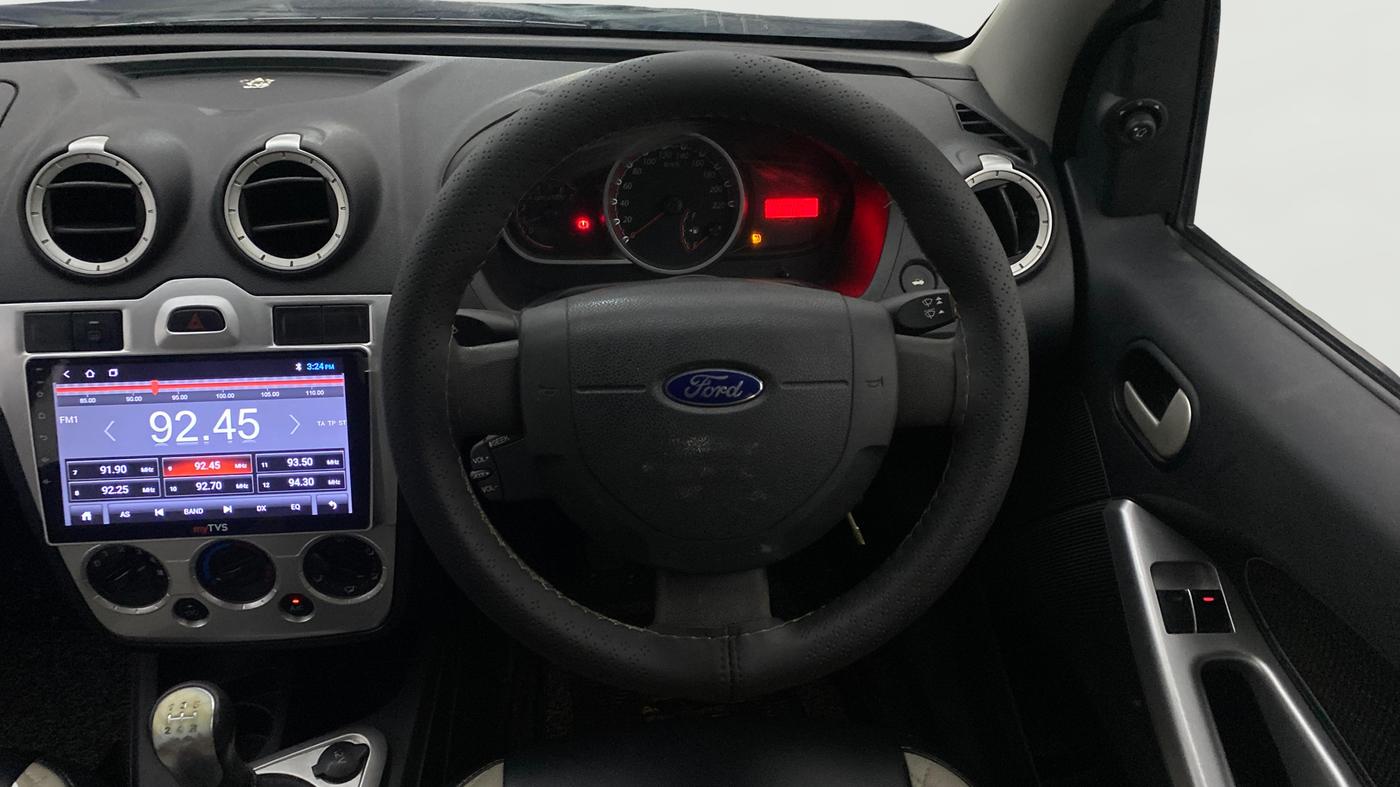 2014 Ford Figo ZXI 1.4 DIESEL, Diesel, Manual, 1,26,685 km, Steering Wheel Close Up