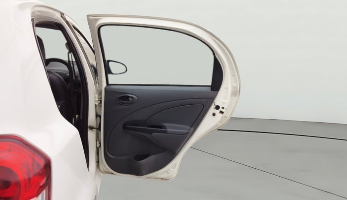 2013 Toyota Etios Liva GD, Diesel, Manual, 1,19,066 km, RHS Rear Door