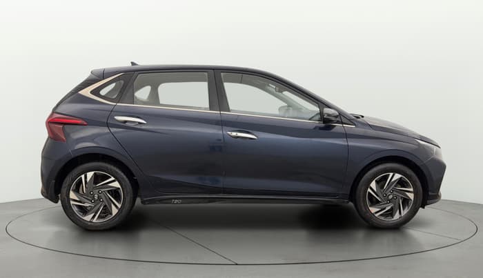 2020 Hyundai NEW I20 ASTA 1.2 MT, Petrol, Manual, 66,137 km, Right Side View