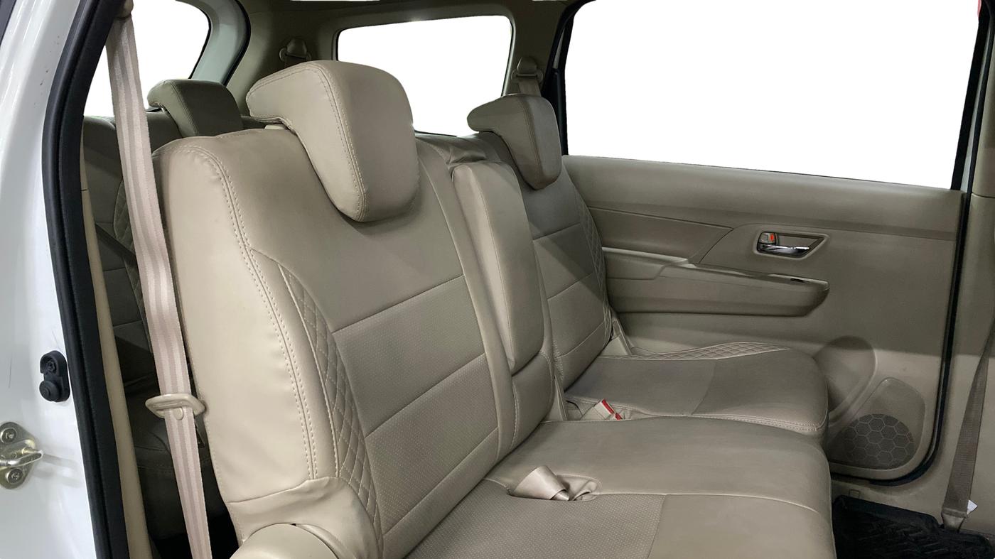 2023 Maruti Ertiga VXi (O), Petrol, Manual, 9,287 km, Right Side Rear Door Cabin