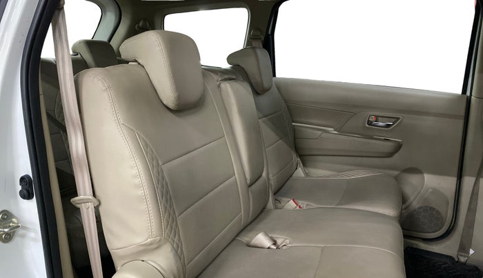 2023 Maruti Ertiga VXi (O), Petrol, Manual, 9,287 km, Right Side Rear Door Cabin