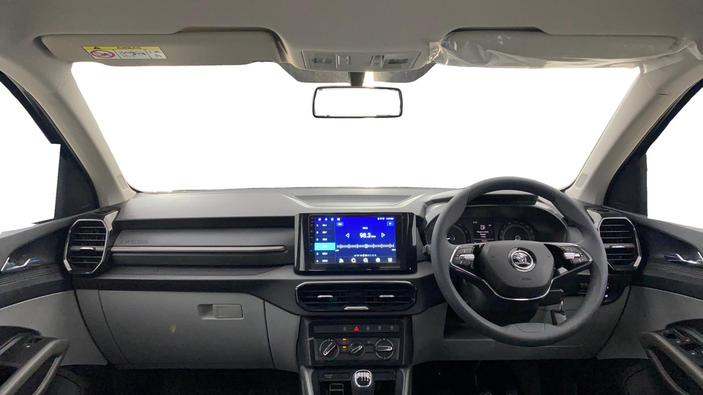 2025 Skoda Kylaq Signature, Petrol, Manual, 2,071 km, Dashboard