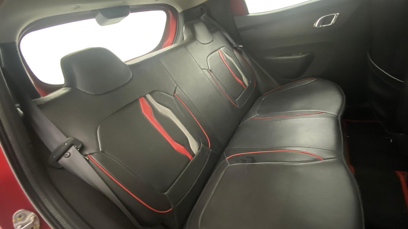 2020 Renault Kwid RXT 1.0 AMT (O), Petrol, Automatic, 50,196 km, Right Side Rear Door Cabin