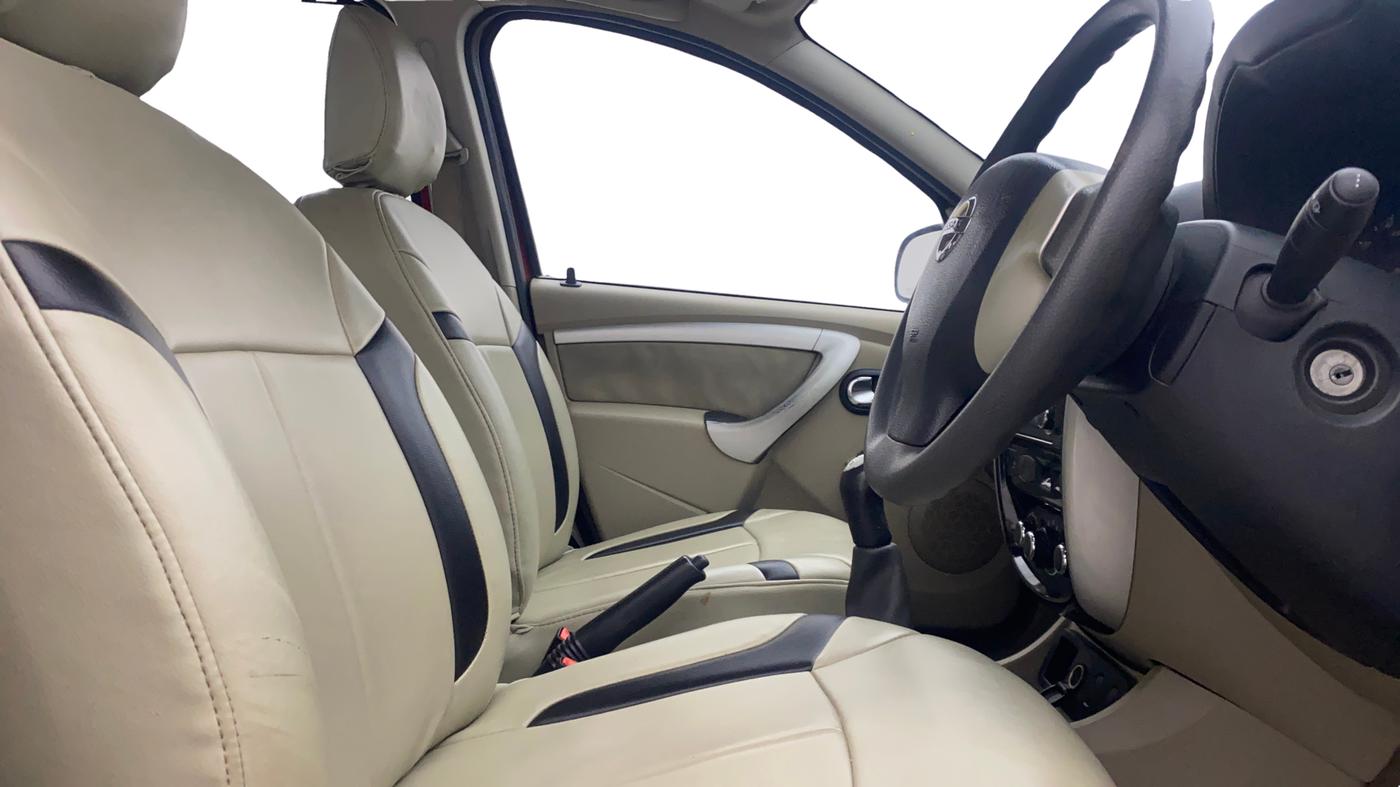 2014 Nissan Terrano XL (P), Petrol, Manual, 1,24,832 km, Right Side Front Door Cabin