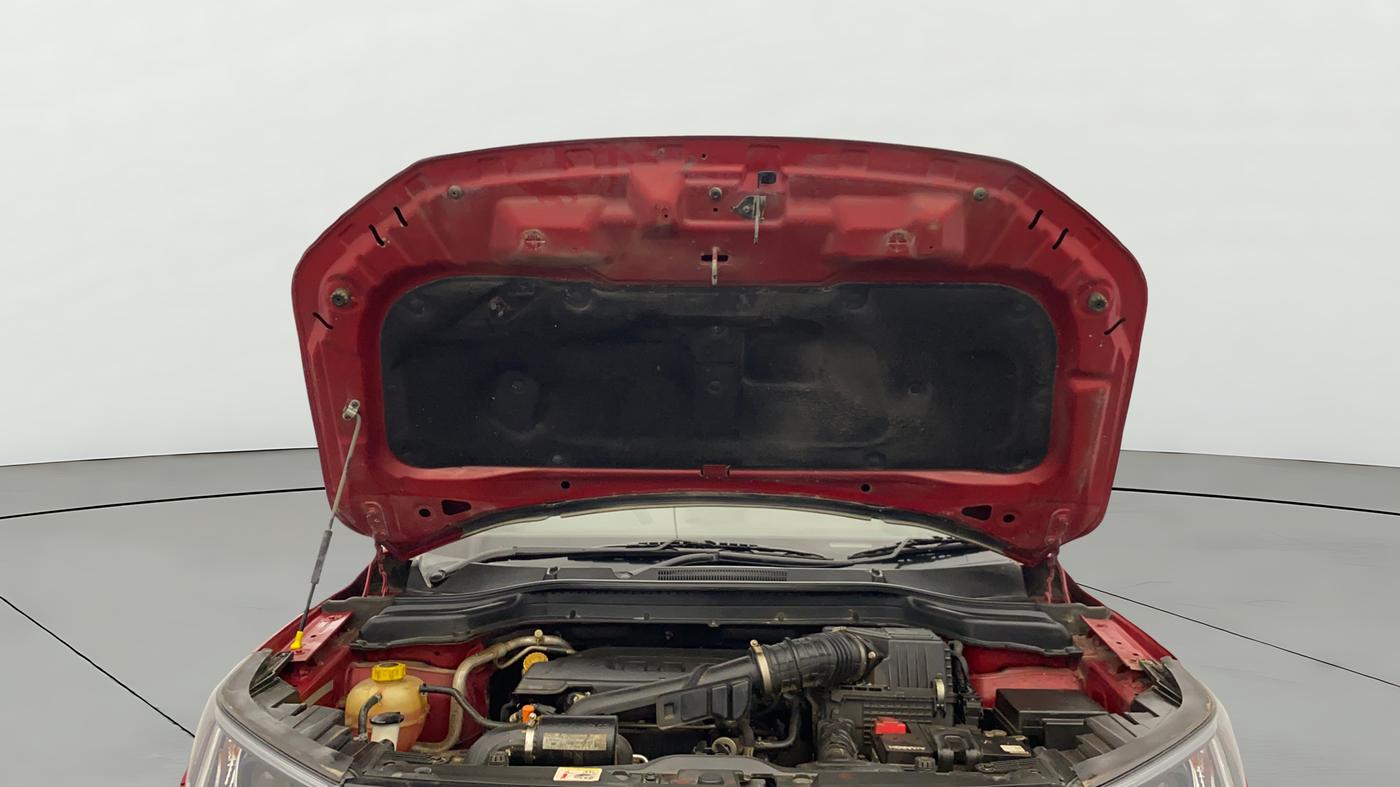 2022 Mahindra XUV300 W8 (O) 1.2 PETROL AMT DUAL TONE, Petrol, Automatic, 29,845 km, Open Bonet