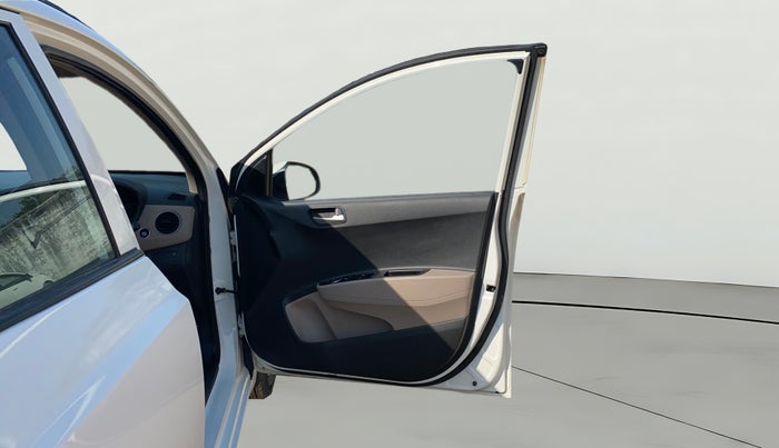 2015 Hyundai Grand i10 SPORTZ 1.2 KAPPA VTVT, Petrol, Manual, 38,403 km, RHS Front Door