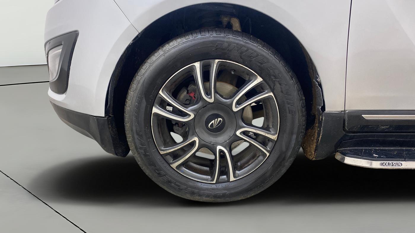 2018 Mahindra MARAZZO M8 7 STR, Diesel, Manual, 1,16,231 km, Left Front Wheel