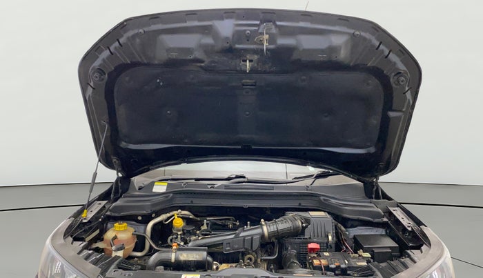 2023 Mahindra XUV300 W4 1.2 PETROL, Petrol, Manual, 52,472 km, Open Bonet