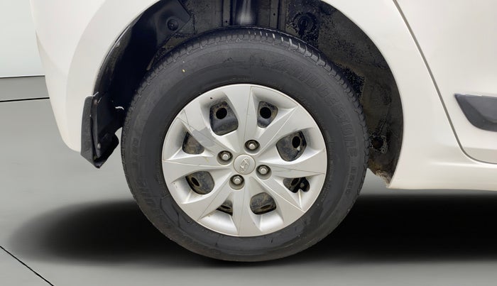 2016 Hyundai Elite i20 SPORTZ 1.2, Petrol, Manual, 32,569 km, Right Rear Wheel