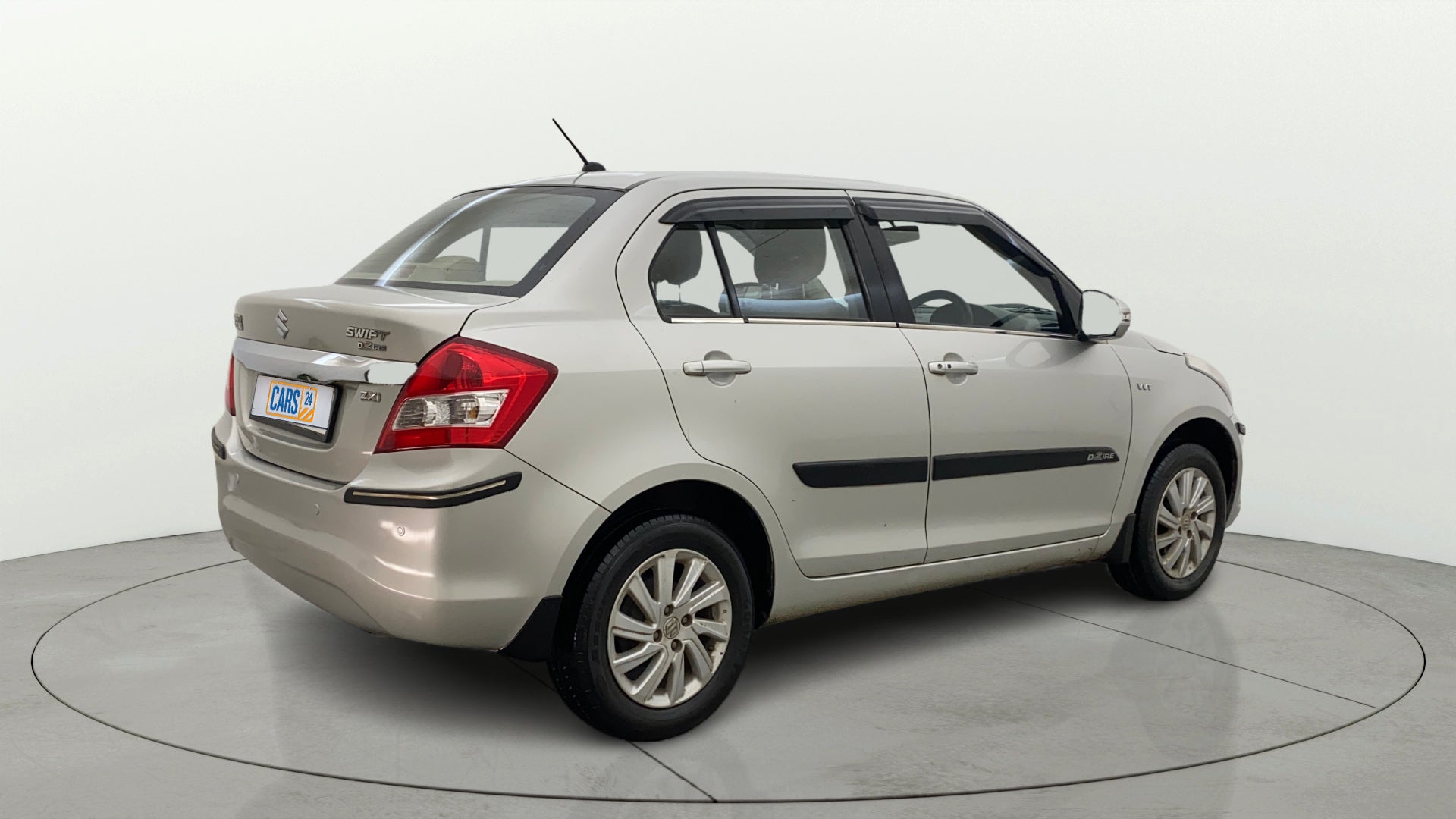 ^- ·̫ -^♩ 15 Inch DJ Speaker 550 Watt With 3.5