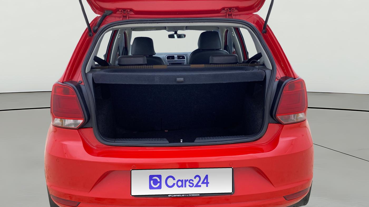 2017 Volkswagen Polo HIGHLINE PLUS 1.2(16 ALLOY, Petrol, Manual, 62,663 km, Boot Open Zoomed View