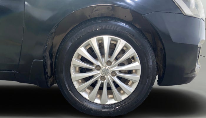 2017 Maruti Ciaz ZDI SHVS, Diesel, Manual, 64,319 km, Right Front Wheel