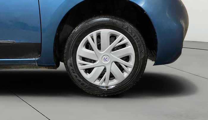 2015 Nissan Micra XL CVT, Petrol, Automatic, 1,07,726 km, Right Front Wheel