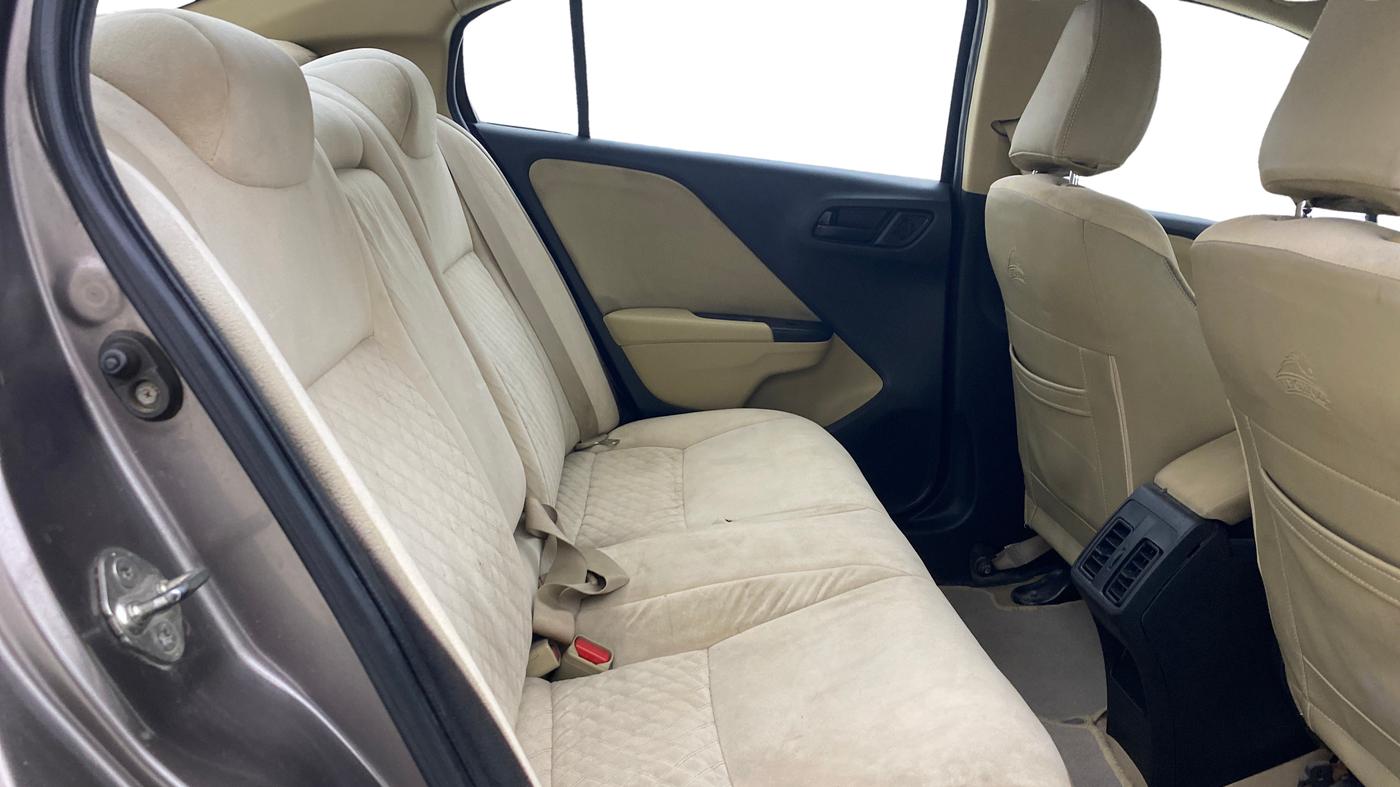 2015 Honda City 1.5L I-DTEC SV, Diesel, Manual, 1,44,016 km, Right Side Rear Door Cabin