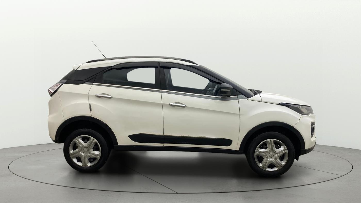 2021 Tata NEXON XM PETROL, Petrol, Manual, 41,334 km, Right Side View