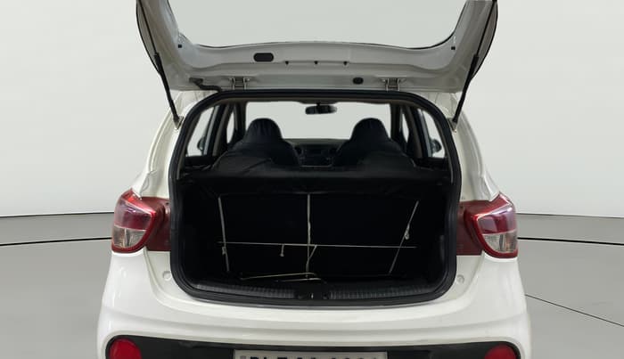 2019 Hyundai Grand i10 MAGNA 1.2 KAPPA VTVT, Petrol, Manual, 35,689 km, Boot Open Zoomed View