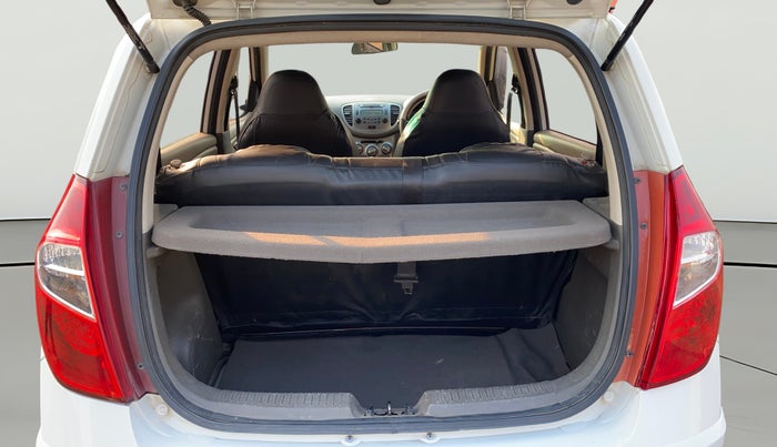 2017 Hyundai i10 SPORTZ (O) 1.2, Petrol, Manual, 35,320 km, Boot Open Zoomed View