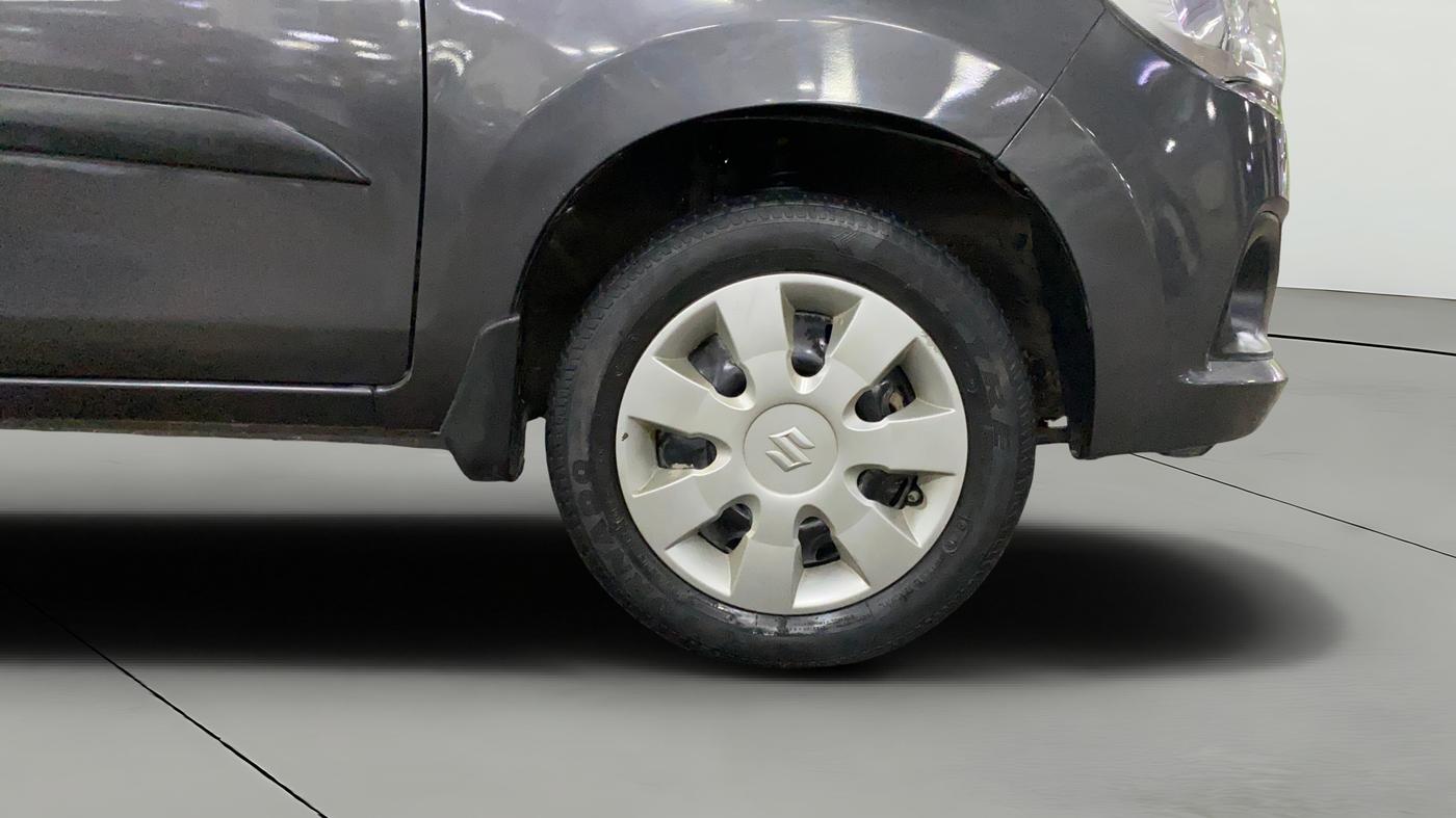 2019 Maruti Alto K10 VXI, Petrol, Manual, 22,583 km, Right Front Wheel