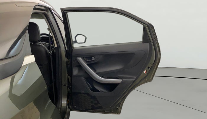 2020 Tata NEXON XMA SUNROOF PETROL, Petrol, Automatic, 75,708 km, RHS Rear Door