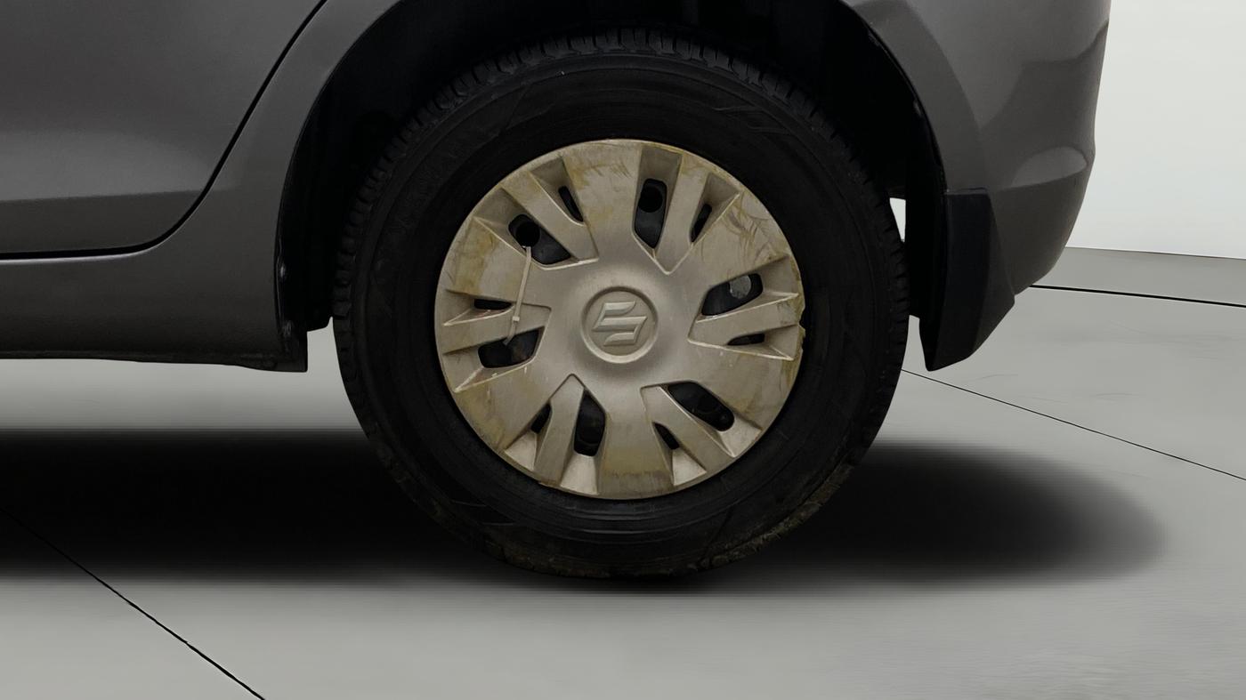2013 Maruti Swift VXI, Petrol, Manual, 52,760 km, Left Rear Wheel