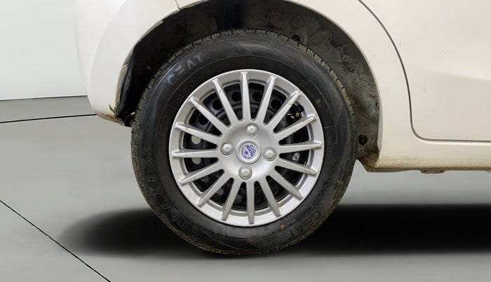 2014 Maruti Celerio VXI, CNG, Manual, 49,181 km, Right Rear Wheel