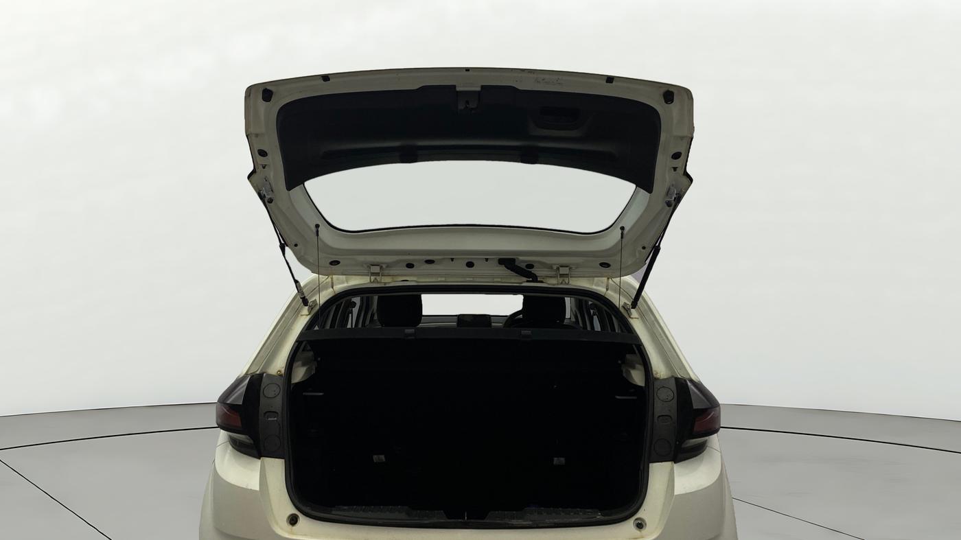 2021 Tata ALTROZ XM PLUS PETROL, Petrol, Manual, 65,950 km, Boot Door Open