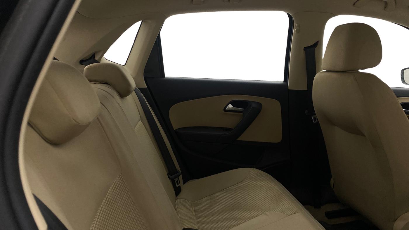 2015 Volkswagen Polo HIGHLINE1.2L, Petrol, Manual, 20,755 km, Right Side Rear Door Cabin