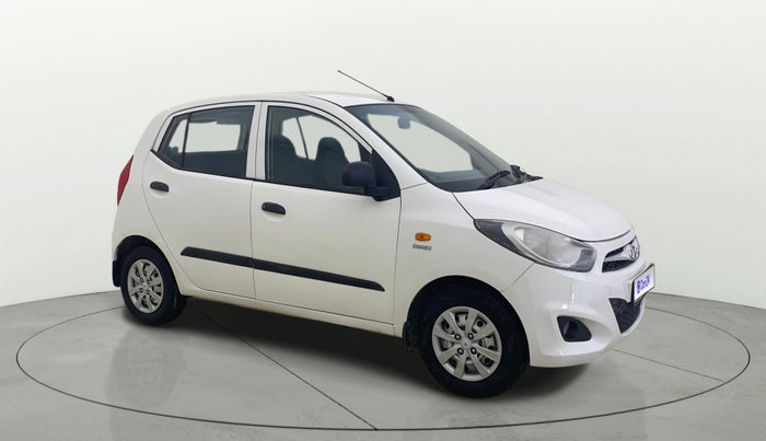 2013 Hyundai i10 MAGNA 1.1, CNG, Manual, 74,640 km, Right Front Diagonal