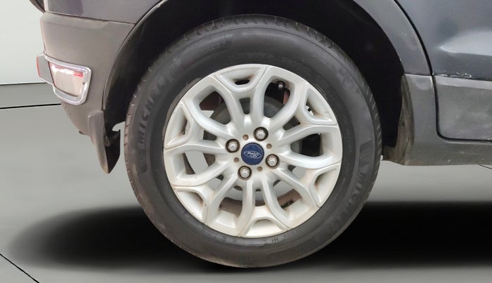 2013 Ford Ecosport TITANIUM 1.5L DIESEL (OPT), Diesel, Manual, 1,29,718 km, Right Rear Wheel