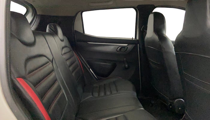 2018 Renault Kwid RXL, Petrol, Manual, 28,671 km, Right Side Rear Door Cabin